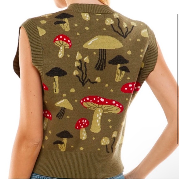 NWT Saint Geraldine Whimsical “MUSHROOM” Vest, Small - Picture 2 of 6